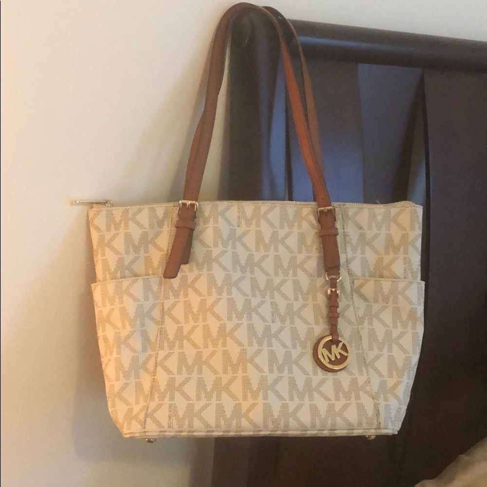 Micheal Kors Bag